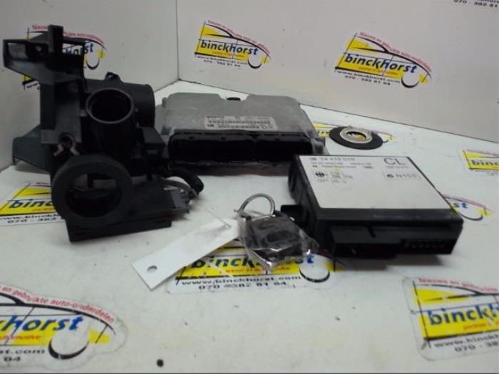 Used Ignition lock + computer Opel Astra G (F70) 2.0 DI 16V Price € 68,25 Margin scheme offered by Binckhorst BV