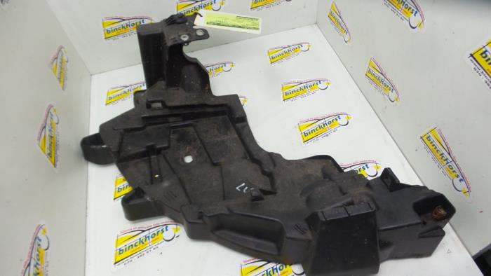 Headlight frame, left Renault Fluence ZE - 622230011R Synthetic