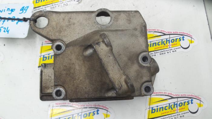 Engine mount from a Renault Twingo (C06) 1.2 1999