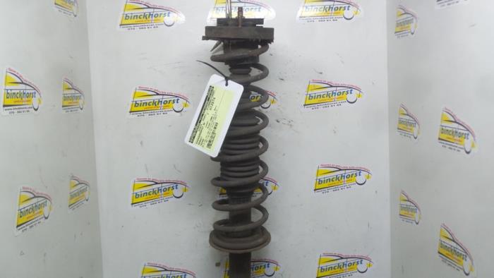 Rear shock absorber rod, right from a Renault Twingo (C06) 1.2 1998