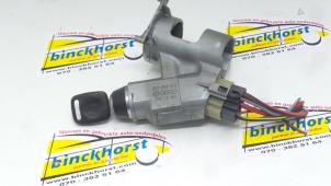 Used Ignition lock + key Volkswagen Golf II (19E) 1.6 Price € 42,00 Margin scheme offered by Binckhorst BV