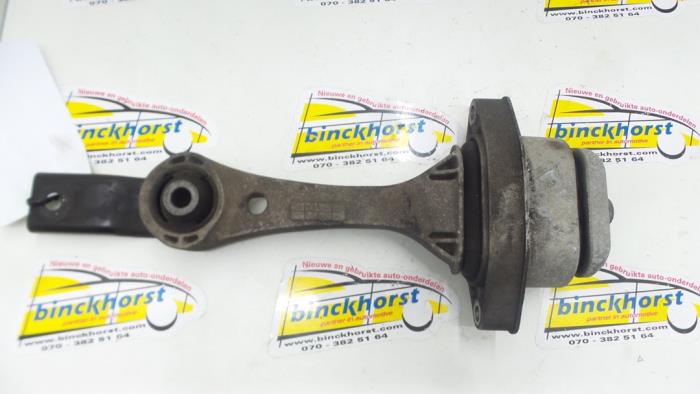 Used Engine mount Seat Leon (1M1) 1.9 TDI 110 Price € 21,00 Margin scheme offered by Binckhorst BV