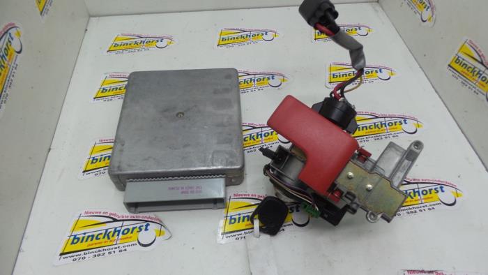 Used Ignition lock + computer Ford Ka I 1.3i Price € 105,00 Margin scheme offered by Binckhorst BV