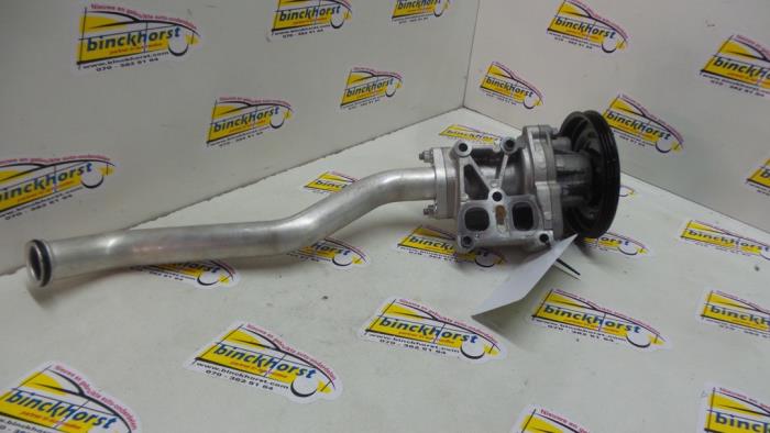 Begagnade Vattenpump Mitsubishi Outlander (GF/GG) 2.0 16V PHEV 4x4 Pris € 52,50 Marginaltabell erbjuds av Binckhorst BV