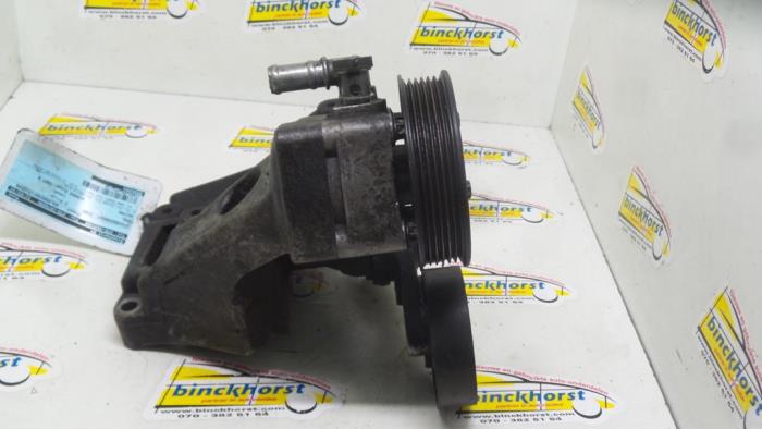 Usagé Pompe de direction Opel Vectra B (36) 2.0 Di 16V Prix € 42,00 Règlement à la marge proposé par Binckhorst BV