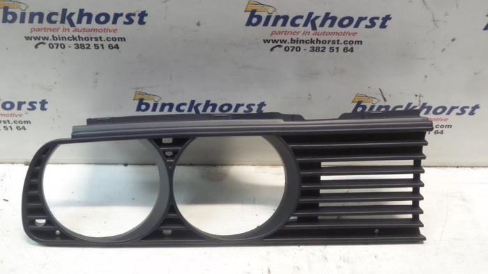 Nowe Grill BMW 3-Serie Cena € 15,89 Z VAT oferowane przez Binckhorst BV