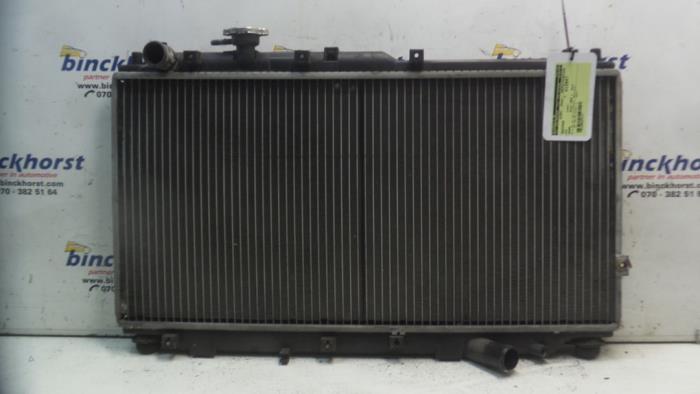 Usagé Radiateur Kia Shuma II 1.6 16V Prix € 42,00 Règlement à la marge proposé par Binckhorst BV