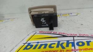 Used Electric window switch BMW 5 serie (E60) 523i 24V Price € 10,50 Margin scheme offered by Binckhorst BV