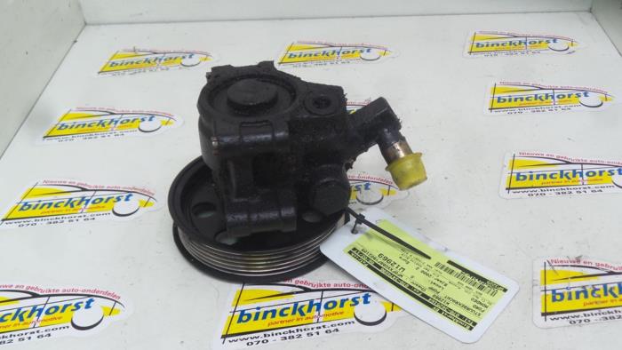 Usagé Pompe de direction Ford Mondeo II 2.0i 16V E2/96 EEC Prix € 52,50 Règlement à la marge proposé par Binckhorst BV