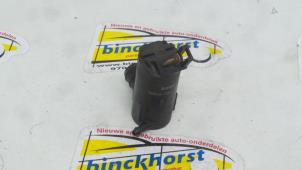 Używane Pompa spryskiwacza tyl Daihatsu Move (L9) 850 Cena € 15,75 Procedura marży oferowane przez Binckhorst BV