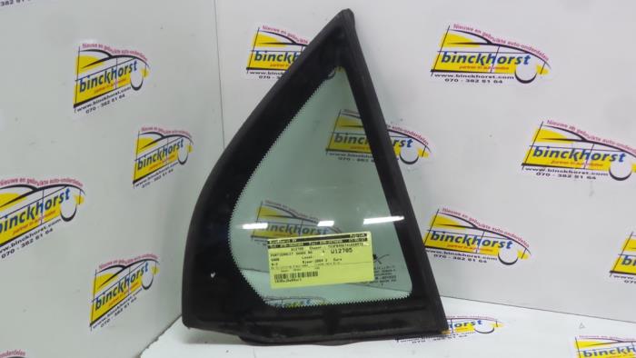 Usados Ventanilla triangular derecha detrás Saab 9-3 II Sport Sedan (YS3F) 2.2 TiD 16V Precio € 31,50 Norma de margen ofrecido por Binckhorst BV