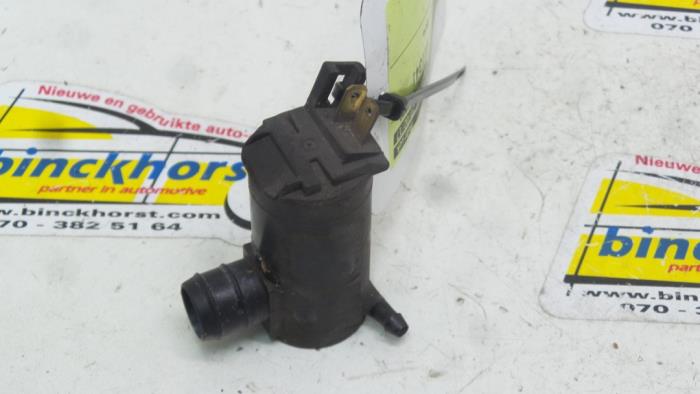 Używane Pompa spryskiwacza przód Mazda MPV (LW19/69) 2.0 CiTD 16V Cena € 10,50 Procedura marży oferowane przez Binckhorst BV
