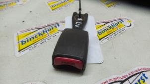 Gebrauchte Sicherheitsgurt Schließe links vorne Mazda MPV (LW19/69) 2.0 CiTD 16V Preis € 26,25 Margenregelung angeboten von Binckhorst BV