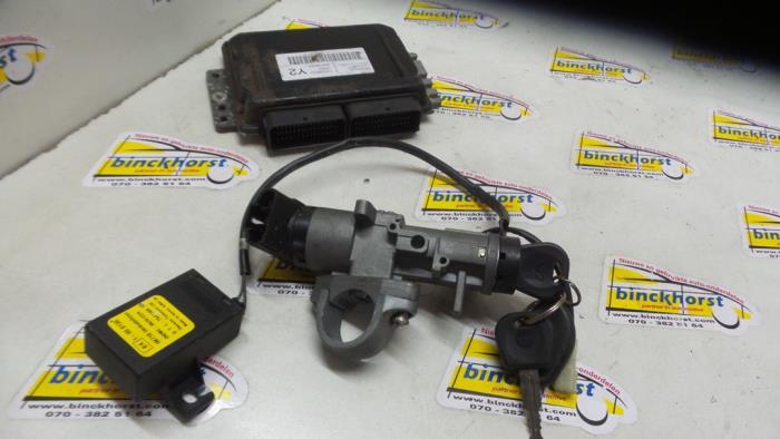 Used Ignition lock + computer Chevrolet Tacuma 1.8 Pure,SE,SX Price € 105,00 Margin scheme offered by Binckhorst BV