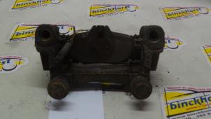 Used Rear brake calliperholder, left Mercedes Vito (639.6) 2.2 111 CDI 16V Price € 31,50 Margin scheme offered by Binckhorst BV