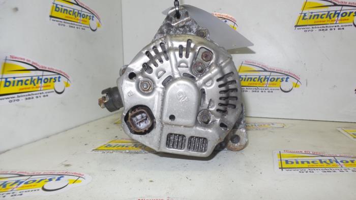 Dynamo from a Honda Shuttle (RA) 2.3i LS,ES 16V 2000