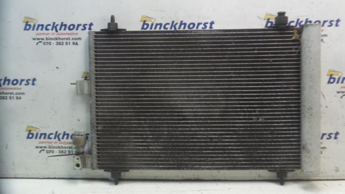 Air conditioning radiator from a Citroën Xsara Picasso (CH) 1.8 16V 2000