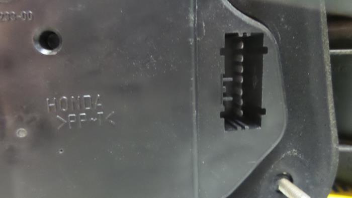 Feu arrière gauche d'un Honda Accord (CC75/76) 2.0i 16V 1996