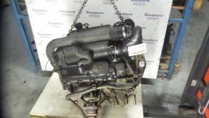 Engine from a Mercedes-Benz Vito (638.0) 2.2 CDI 108 16V 2001