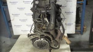 Engine from a Mercedes-Benz Vito (638.0) 2.2 CDI 108 16V 2001