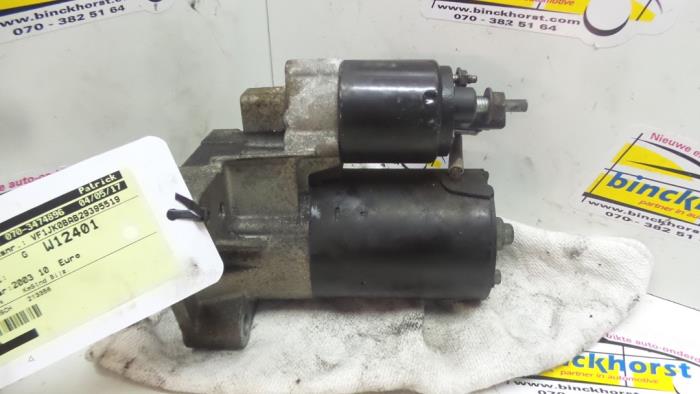 Used Starter Renault Espace (JK) 2.0 16V Turbo Price € 42,00 Margin scheme offered by Binckhorst BV