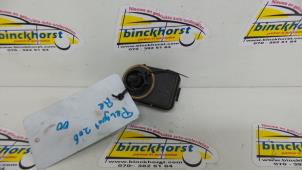 Used Headlight motor Peugeot 206 Price € 10,50 Margin scheme offered by Binckhorst BV