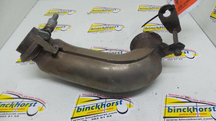 Exhaust front section from a Peugeot 407 (6C/J) 2.2 16V 2006
