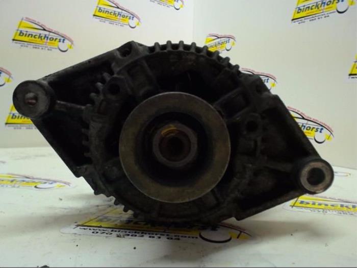 Usagé Dynamo Opel Corsa B (73/78/79) 1.4 Joy,Sport,GLS 16V Ecotec Prix € 31,50 Règlement à la marge proposé par Binckhorst BV