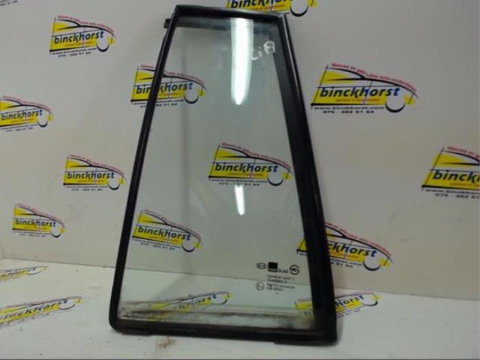 Usados Ventanilla triangular izquierda detrás Kia Rio (DC22/24) 1.5 RS,LS 16V Precio € 26,25 Norma de margen ofrecido por Binckhorst BV