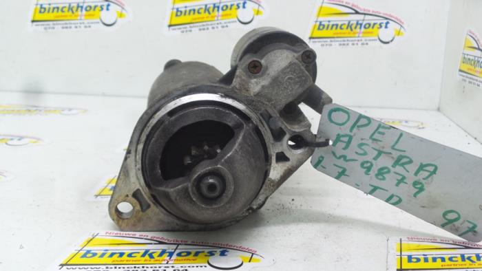 Usagé Démarreur Opel Astra F (53/54/58/59) 1.7 DTL Prix € 26,25 Règlement à la marge proposé par Binckhorst BV