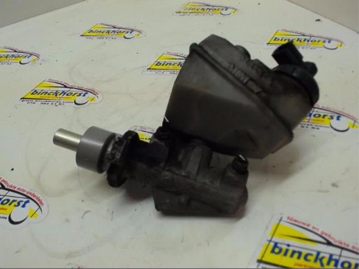 Gebrauchte Hauptbremszylinder Renault Kangoo Express (FC) 1.9 D 65 Preis € 19,95 Margenregelung angeboten von Binckhorst BV