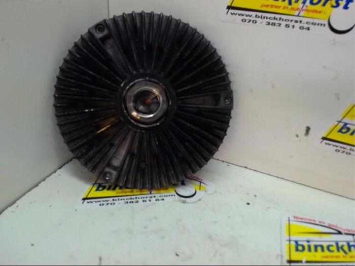 Viscous cooling fan from a BMW X5 (E53) 3.0i 24V 2005