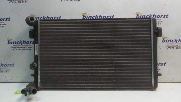 Gebrauchte Kühler Skoda Octavia Combi (1U5) 1.6 Preis € 42,00 Margenregelung angeboten von Binckhorst BV