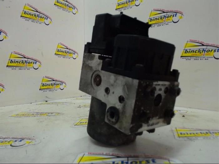 Gebrauchte ABS Pumpe Opel Zafira (F75) 2.0 DTI 16V Preis € 52,50 Margenregelung angeboten von Binckhorst BV