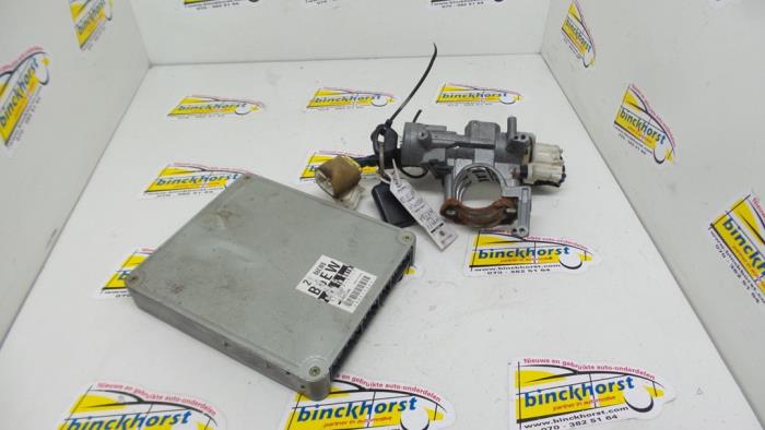 Used Ignition lock + computer Mazda Xedos 6 1.6i 16V Price € 105,00 Margin scheme offered by Binckhorst BV