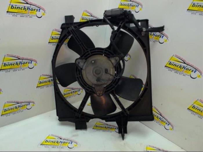 Używane Wentylator Mazda 323 Fastbreak (BJ14) 2.0 DiTD 16V Cena € 36,75 Procedura marży oferowane przez Binckhorst BV