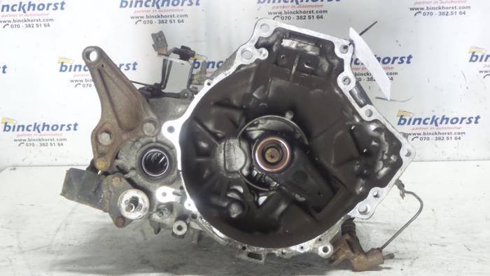Usagé Boîte de vitesse Mazda 323 Fastbreak (BJ14) 2.0 DiTD 16V Prix € 210,00 Règlement à la marge proposé par Binckhorst BV