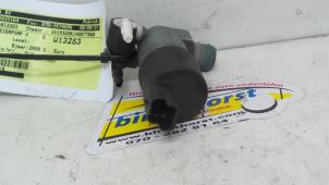 Usados Bomba de limpiaparabrisas delante Dacia Logan MCV (KS) 1.5 dCi Precio € 10,50 Norma de margen ofrecido por Binckhorst BV