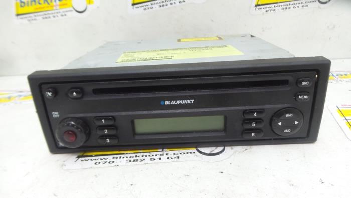 Radio CD player Dacia Logan MCV 1.5 dCi - 8200902035 BLAUPUNK