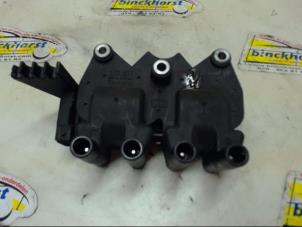 Usados Bobina Fiat Bravo (182A) 1.6 SX 16V Precio € 21,00 Norma de margen ofrecido por Binckhorst BV