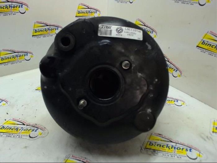Usados Servofreno Lancia Thesis (841) 2.0 Turbo 20V Precio € 52,50 Norma de margen ofrecido por Binckhorst BV