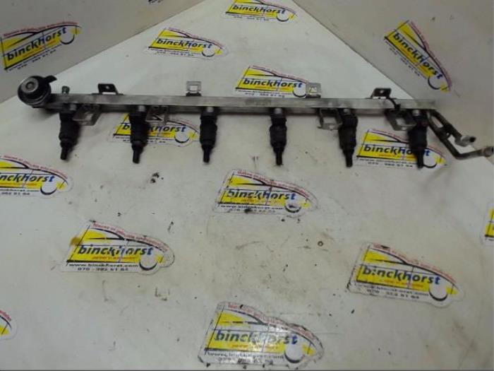 Usagé Système d'injection BMW 5 serie (E39) 520i 24V Prix € 82,95 Règlement à la marge proposé par Binckhorst BV