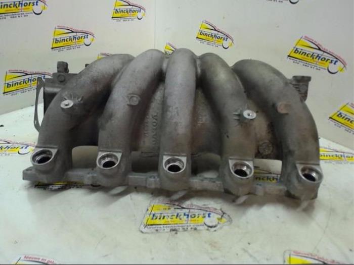 Używane Kolektor dolotowy Volvo S80 (TR/TS) 2.4 20V 140 Cena € 84,00 Procedura marży oferowane przez Binckhorst BV