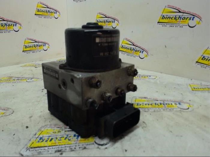 Begagnade ABS-pump Peugeot 206 (2A/C/H/J/S) 2.0 GTI 16V Pris € 52,50 Marginaltabell erbjuds av Binckhorst BV