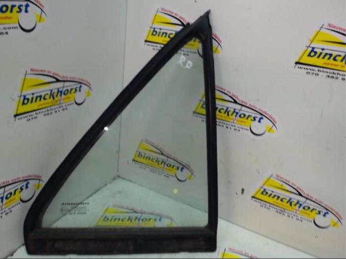 Usados Ventanilla triangular derecha detrás Mitsubishi Carisma 1.8 GDI 16V Precio € 36,75 Norma de margen ofrecido por Binckhorst BV