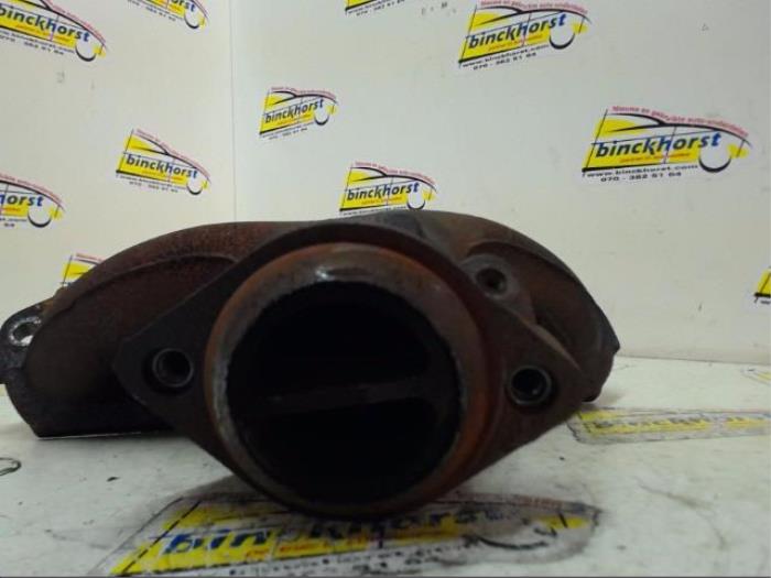 Exhaust manifold from a Renault Twingo II (CN) 1.2 16V 2011