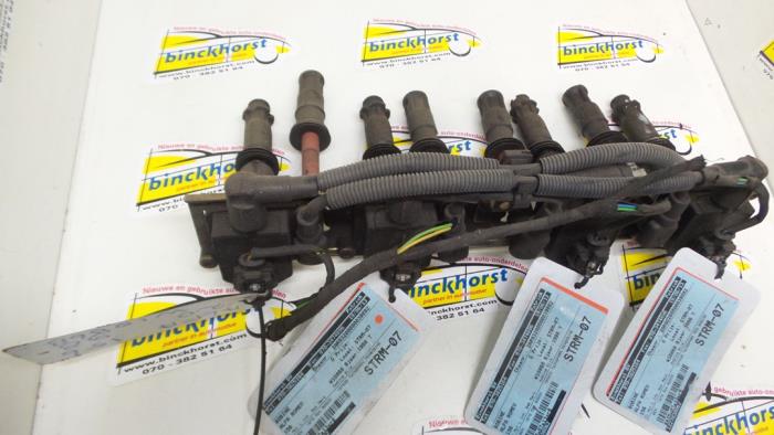 Usagé Bobine Alfa Romeo 156 (932) 2.0 Twin Spark 16V Prix € 21,00 Règlement à la marge proposé par Binckhorst BV