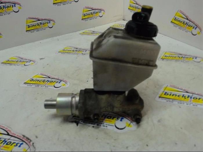 Used Master cylinder Renault Twingo (C06) 1.2 Price € 19,95 Margin scheme offered by Binckhorst BV