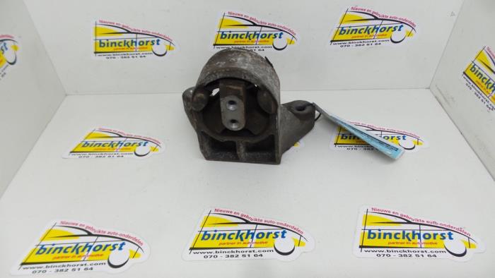 Used Engine mount Ford Ka I 1.3i Price € 15,75 Margin scheme offered by Binckhorst BV