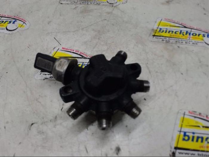 Gebrauchte Kraftstoffverteiler Renault Megane II Grandtour (KM) 1.5 dCi 80 Preis € 42,00 Margenregelung angeboten von Binckhorst BV